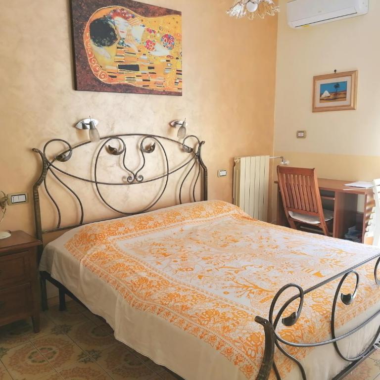 B&B Il Giardinetto Alghero - Camera Matrimoniale con Bagno Privato - 1