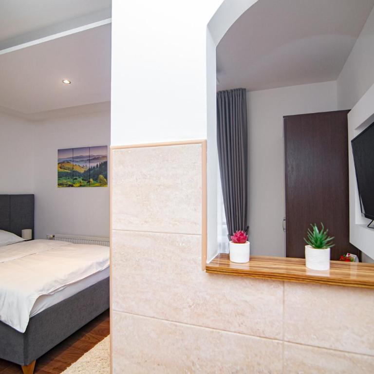 Hotel Konačište Akustik - Superior Dvokrevetna Soba sa Bračnim Krevetom - 11