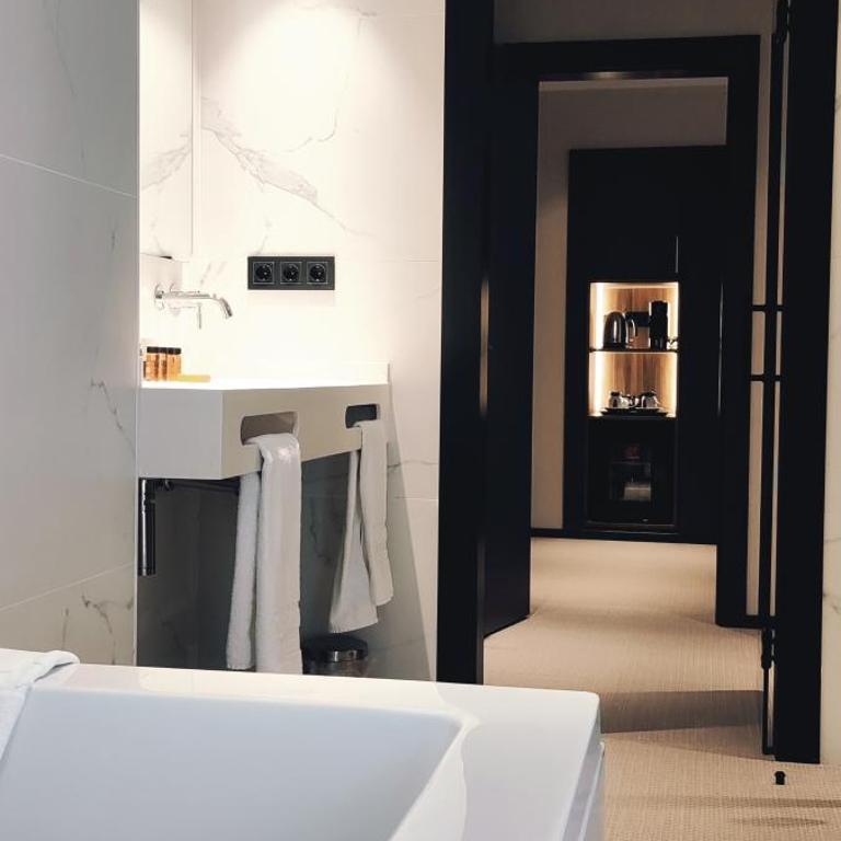 Silken Ciudad Gijón - Suite Junior - 11