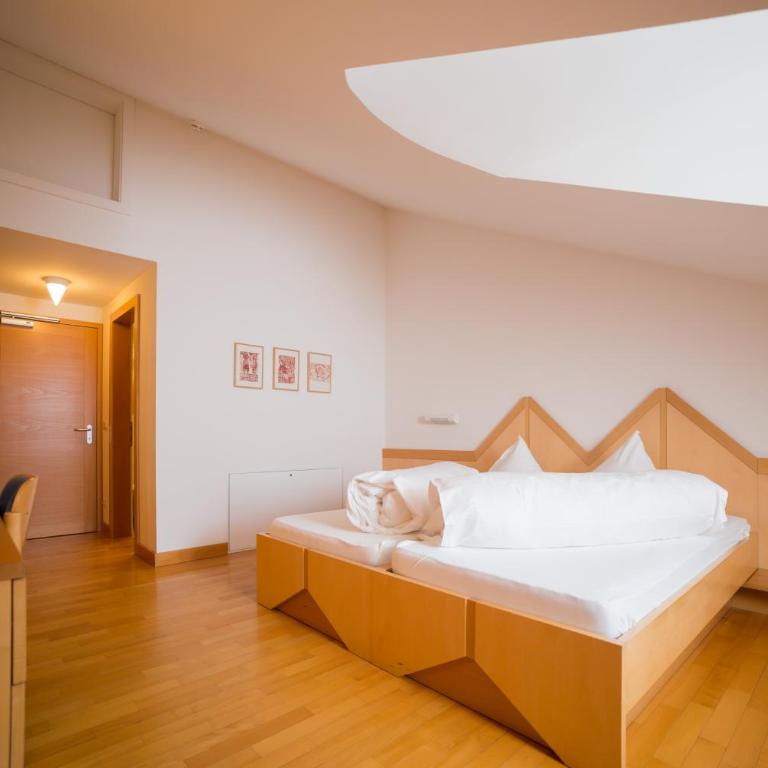 Schloss Goldrain - Bildungshaus Gästehaus - Chambre Double - Vue sur Montagne - 1