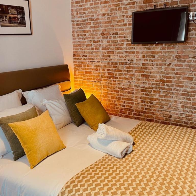 HUDSON HIGHLANDS Annecy Rent Lodge - One-Bedroom Apartment - 9