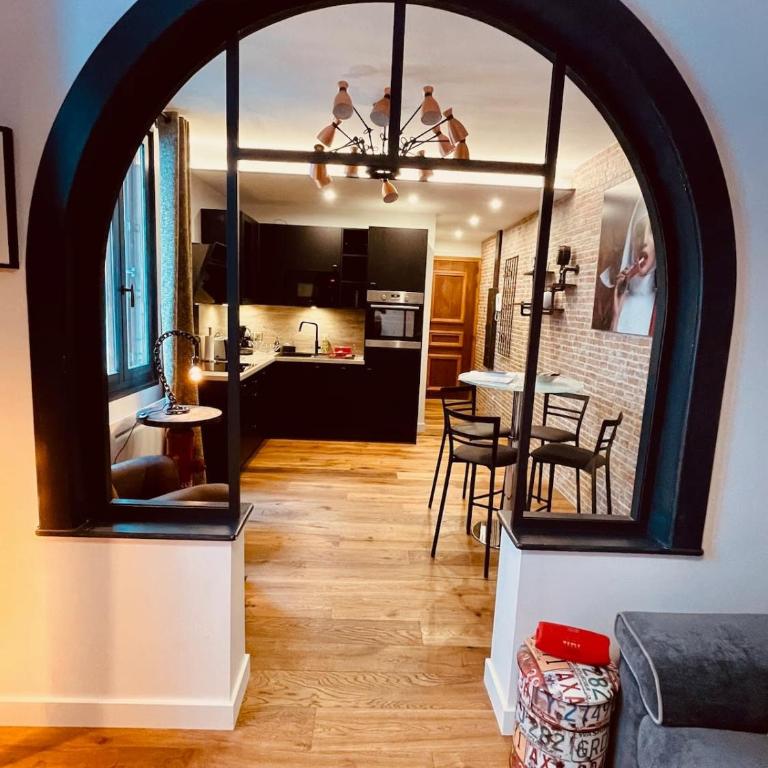 HUDSON HIGHLANDS Annecy Rent Lodge - One-Bedroom Apartment - 10