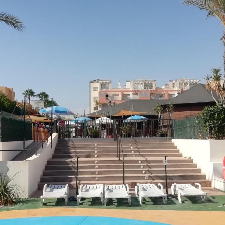 Ático playa Vera, Costa Rey, jacuzzi y 3 piscinas, 2 terrazas 50m - Apartamento de 2 dormitorios - 21