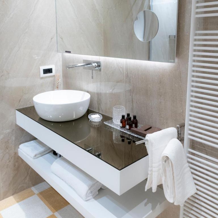 Palazzo Scappi Gardi Luxury Apartments - Two-Bedroom Apartment - 14