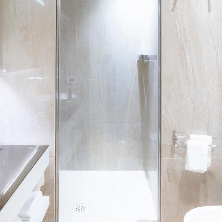 Palazzo Scappi Gardi Luxury Apartments - Two-Bedroom Apartment - 6