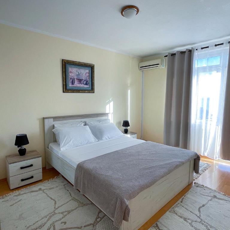 Apartman 200 - Apartman sa 3 Spavaće Sobe - 1