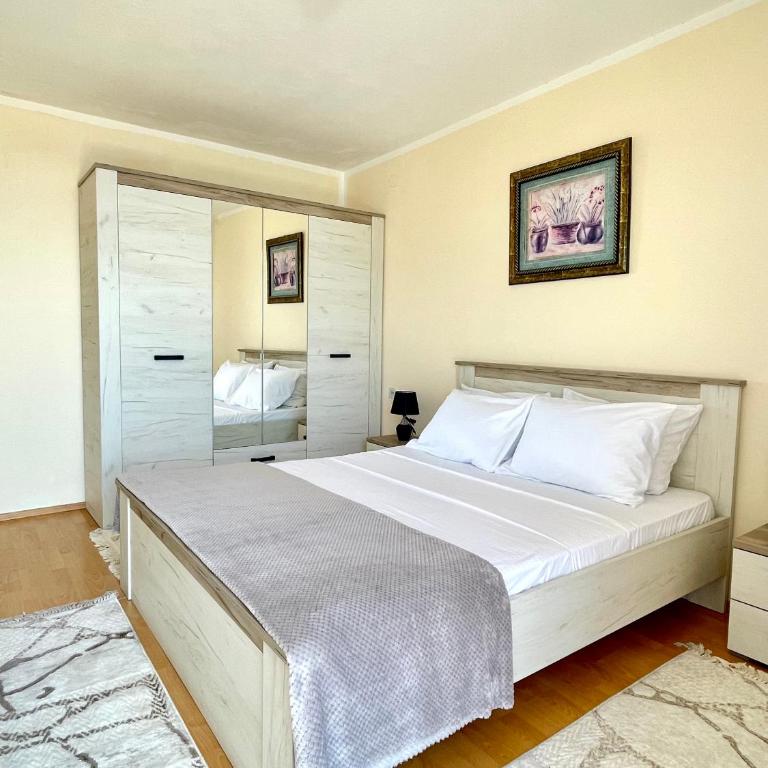 Apartman 200 - Apartman sa 3 Spavaće Sobe - 2