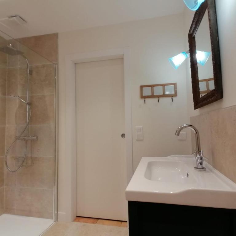LA PERASCEDA - Doppelzimmer mit eigenem Bad - 8