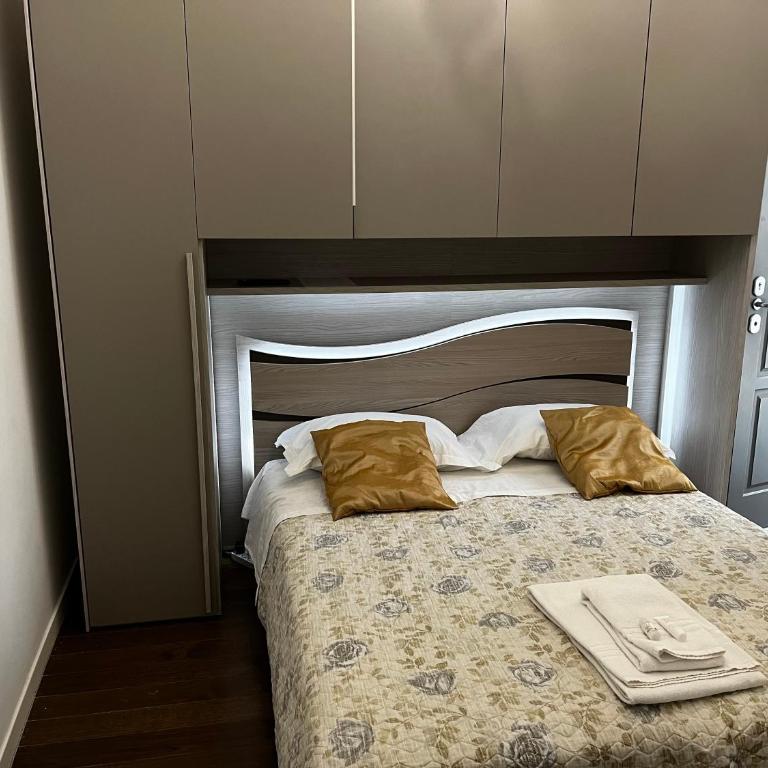Splendido Trilocale zona Isola - Appartamento con 2 Camere da Letto - 28