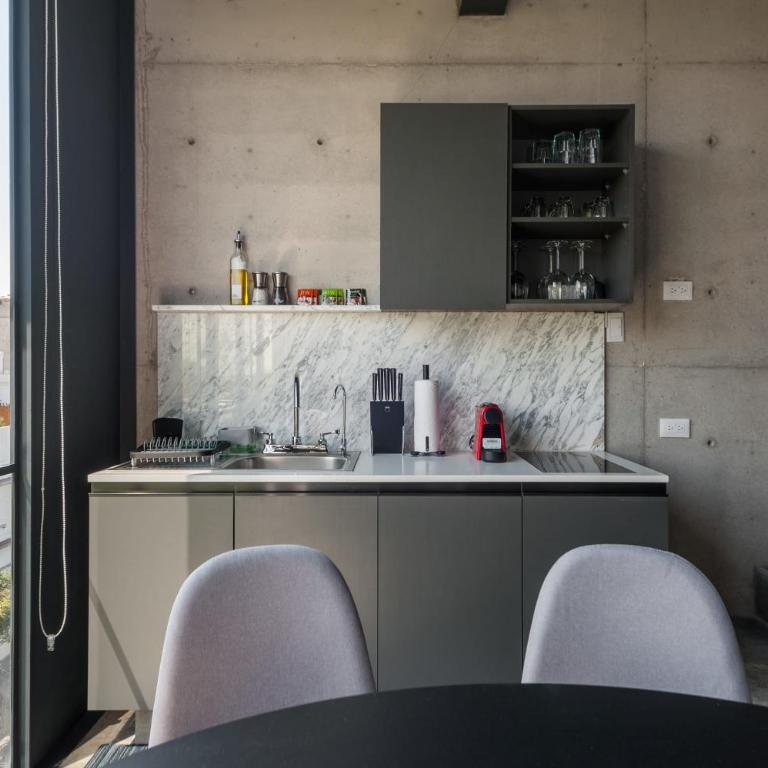 Roma 121 by Wynwood House - Airy Duplex w/ Beautiful Terrace in Roma Norte - 3