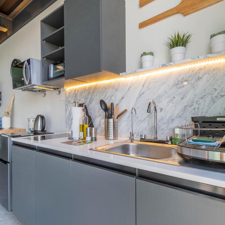 Roma 121 by Wynwood House - Enchanted Loft w/ Fantastic Deco in Roma Norte - 2