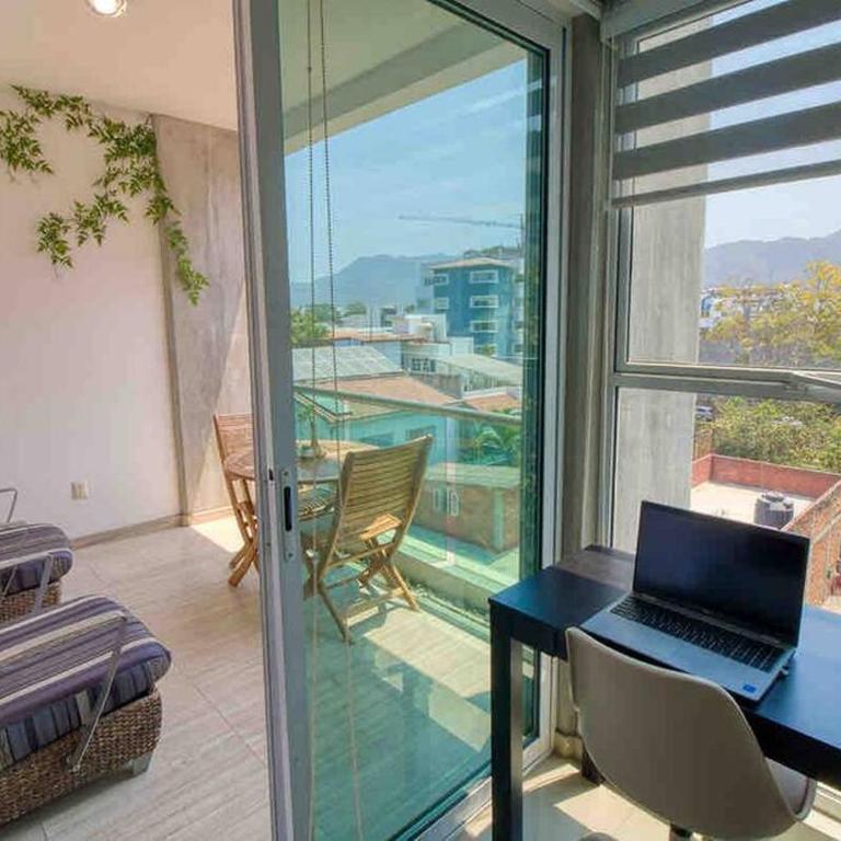 2 bd Loft in Versalles, Walk to the Beach! - Two-Bedroom Apartment - 16