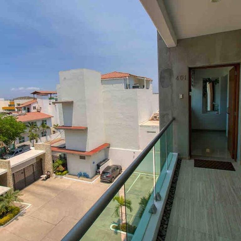 2 bd Loft in Versalles, Walk to the Beach! - Two-Bedroom Apartment - 31