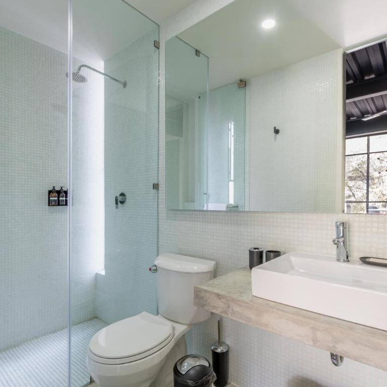 Roma 121 by Wynwood House - Contemporary Loft w/ Fantastic Deco in Roma Norte - 3