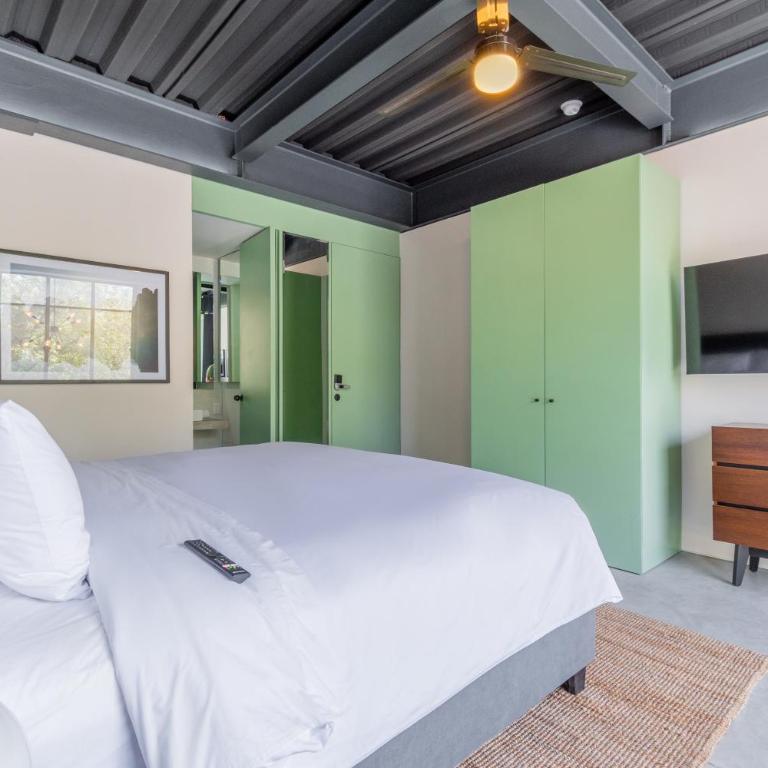 Roma 121 by Wynwood House - Contemporary Loft w/ Fantastic Deco in Roma Norte - 10