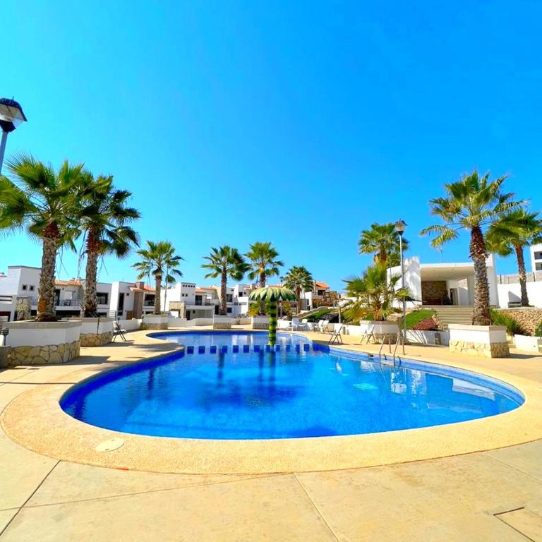 Excelente Casa en Zona de Cerritos en Frente a Alberca - Azul Pacífico I - Four-Bedroom House - 15