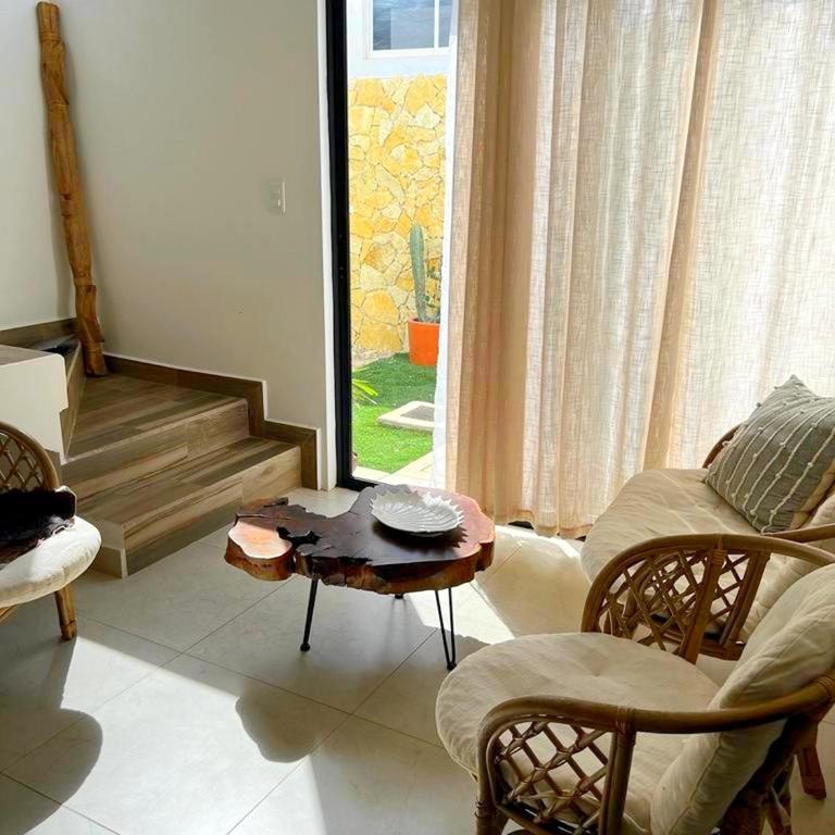 Excelente Casa en Zona de Cerritos en Frente a Alberca - Azul Pacífico I - Four-Bedroom House - 10