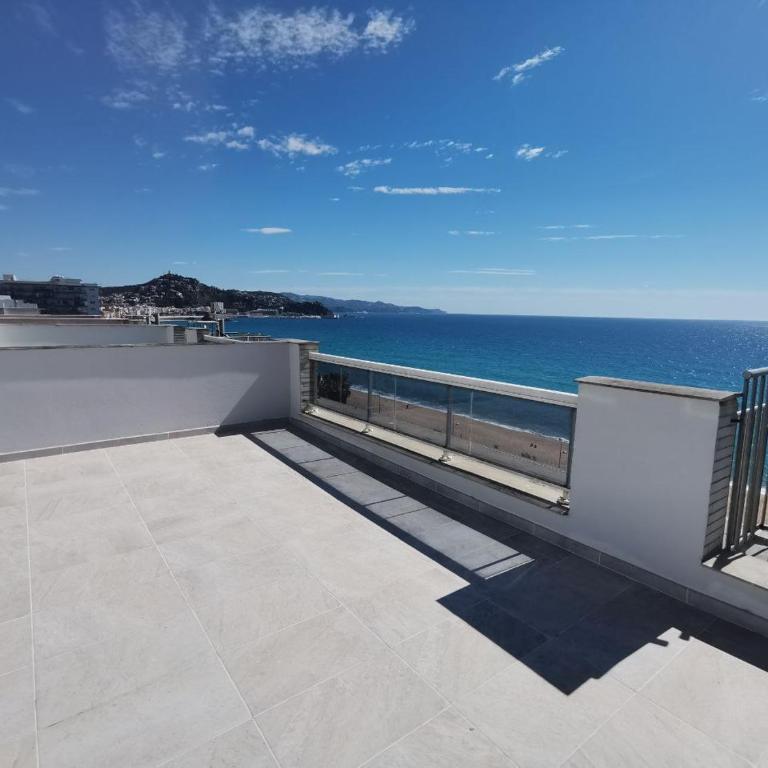 Seafront apartment in Blanes S'Abanell Central Park - Apartamento de 2 dormitorios - 17