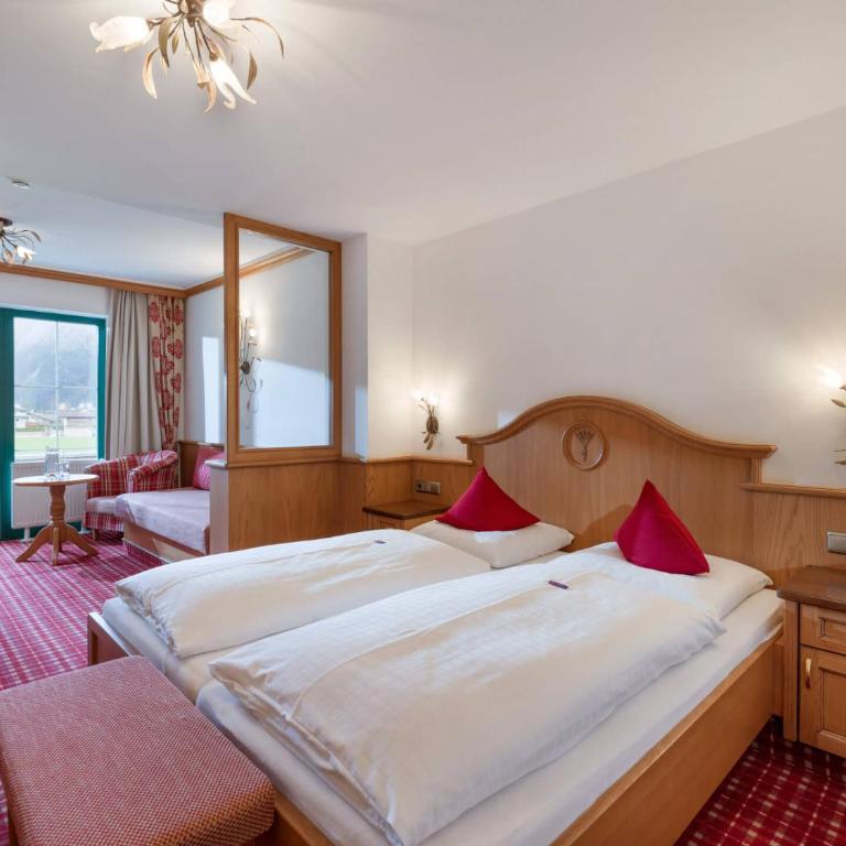 Ferienhof Oblasser - Doppelzimmer mit Gartenblick - 17
