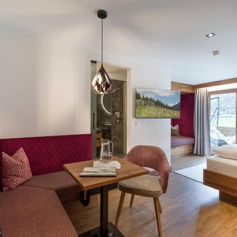 Ferienhof Oblasser - Doppelzimmer mit Gartenblick - 19