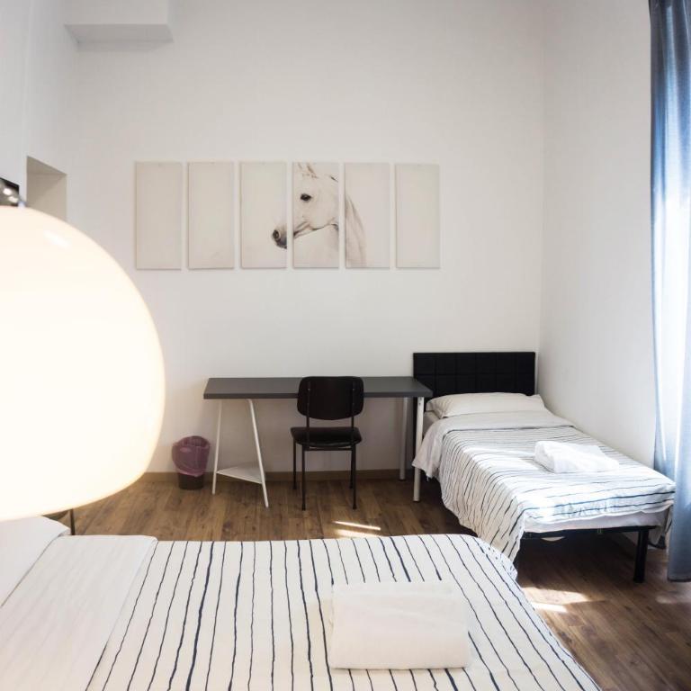 Cosmo GuestHouse - Camera Tripla con Bagno Privato - 4