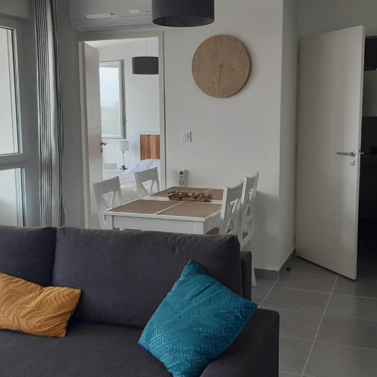 T2 Climatise, 4 Pers, WIFI, Parking, Près Plage - FR-1-727-9 - Apartment - 2