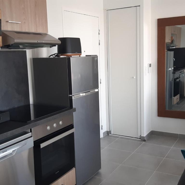 T2 Climatise, 4 Pers, WIFI, Parking, Près Plage - FR-1-727-9 - Apartment - 5
