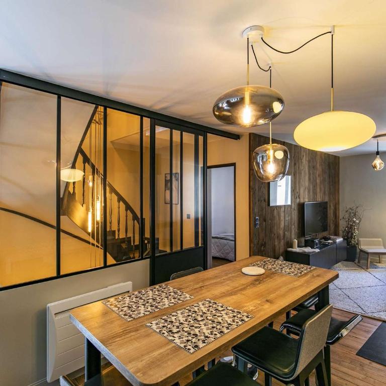 Maison spacieuse au centre de Cauterets, avec terrasse, garage, et proche commodités et télécabines. - FR-1-401-260 - Maison de Vacances - 12