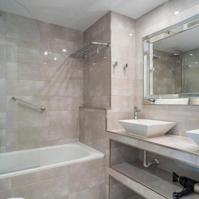 Cozy Apartment In Mijas With Swimming Pool - Apartamento de 2 dormitorios - 18