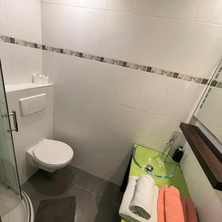 Maisonnette Studio bas Suquet, proche plage et palais - Appartement 1 Chambre - 8