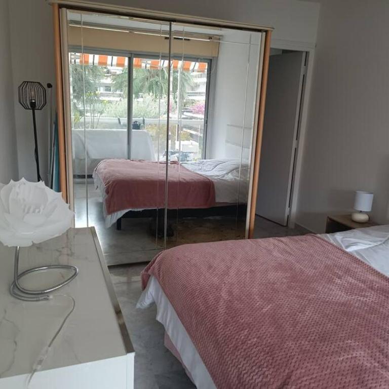 SELI 2 pièces CLIMATISÉ CLASSÉ 52 M2 terrasse 20m2 PLAGES PISCINE ANTIBES avec PARKING PRIVATIF - One-Bedroom Apartment - 30