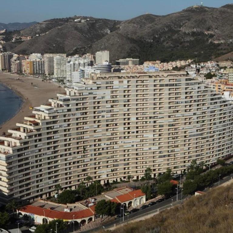 NUEVO, primera linea de playa, con piscina y vistas al mar - Two-Bedroom Apartment - 44