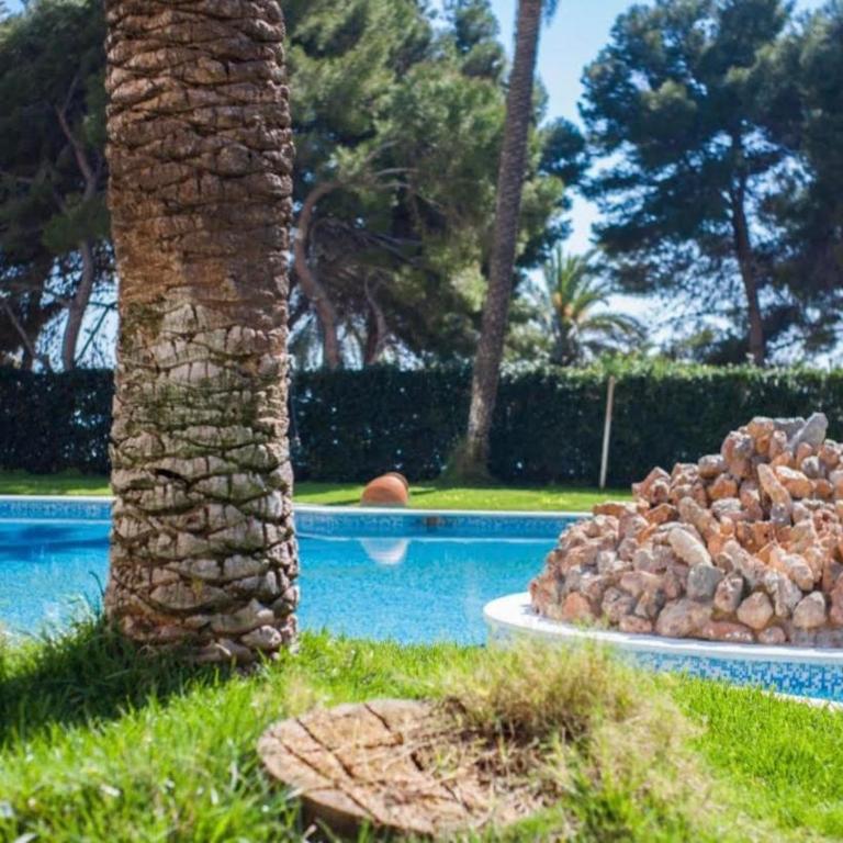 NUEVO, primera linea de playa, con piscina y vistas al mar - Two-Bedroom Apartment - 43