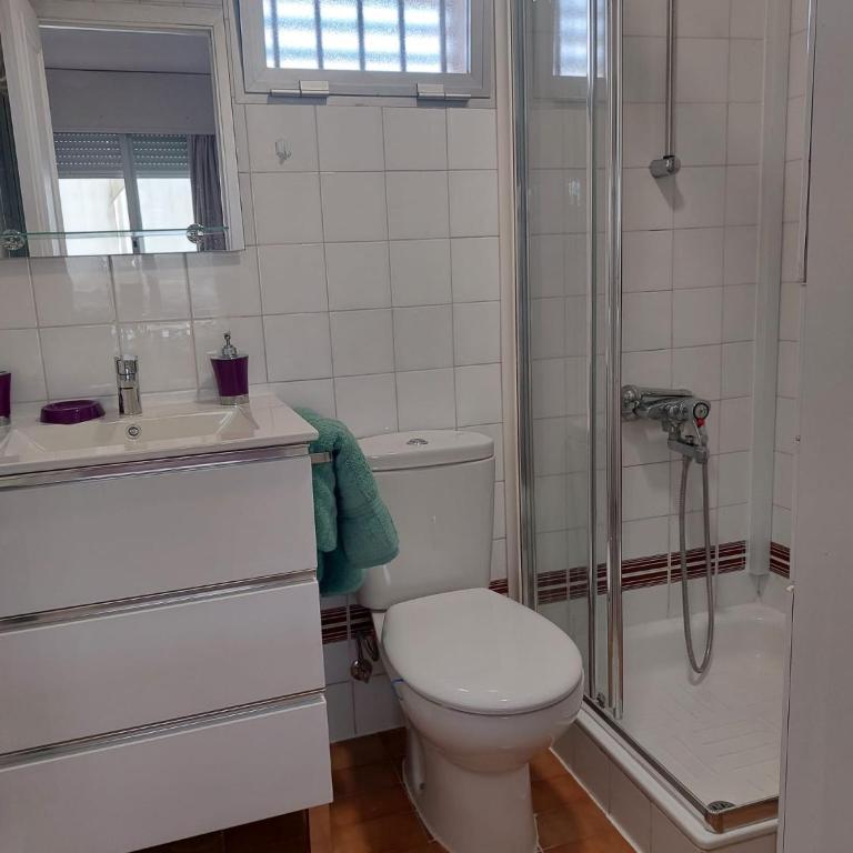 Lovely apartment in Torremolinos Views of the sea, pool, terrace, sofa bed and fully equipped kitchen - Apartamento con vistas al mar - 7