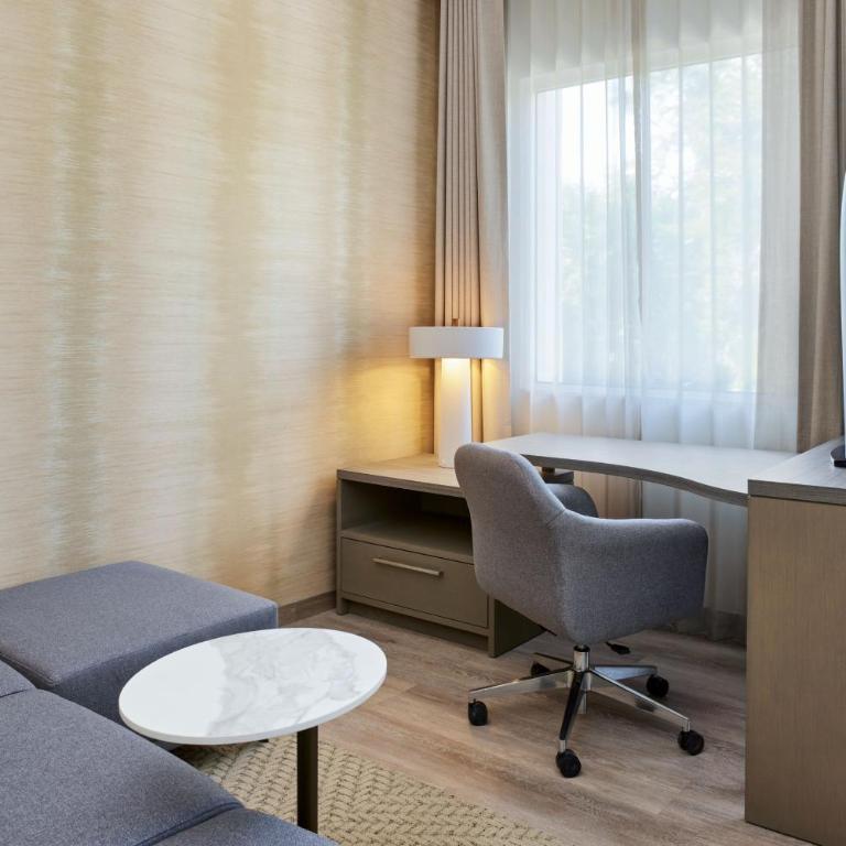 Residence Inn by Marriott Playa del Carmen - Estudio con cama extragrande - 5
