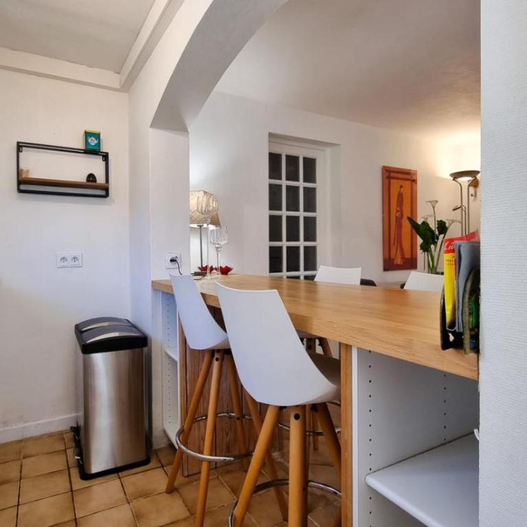 La Dolce Villa 11 sleeps Pool & Landscaped Garden - Villa - 32