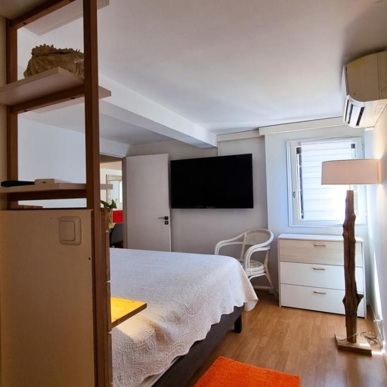 La Dolce Villa 11 sleeps Pool & Landscaped Garden - Villa - 34