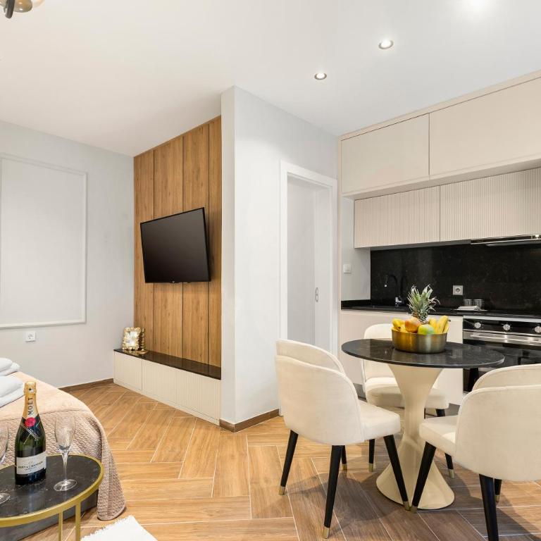 Dekaderon Lux Apartments - Deluxe Double Studio - 5