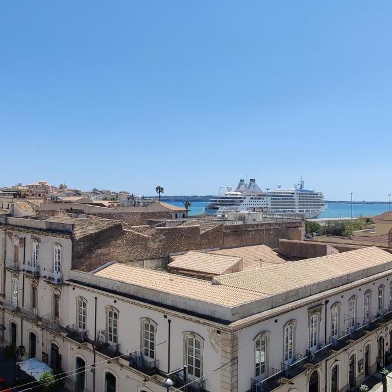 La Terrazza Su Ortigia Seaview Apartment - Penthouse Apartment - 41
