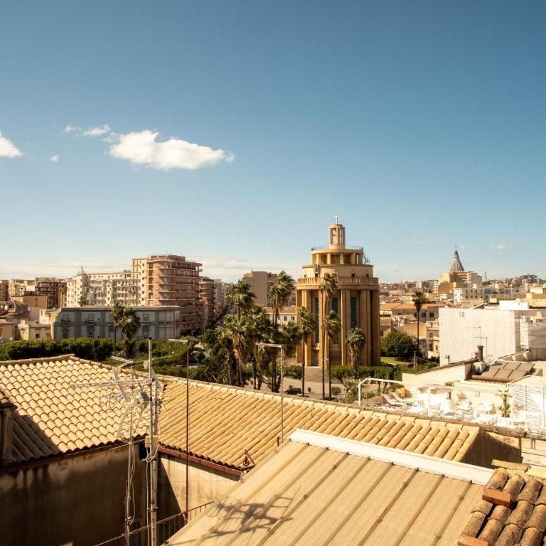 La Terrazza Su Ortigia Seaview Apartment - Penthouse Apartment - 42