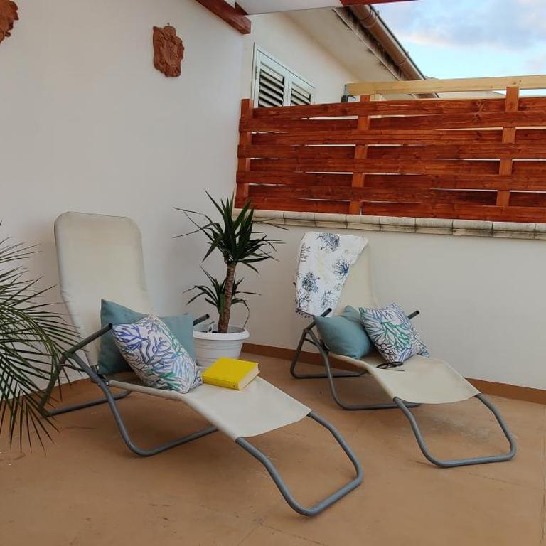 La Terrazza Su Ortigia Seaview Apartment - Penthouse Apartment - 38