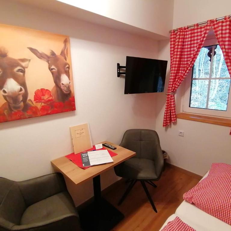 Haus Bergliebe - Doppelzimmer mit eigenem Bad - 9