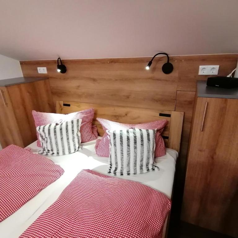 Haus Bergliebe - Doppelzimmer mit eigenem Bad - 20