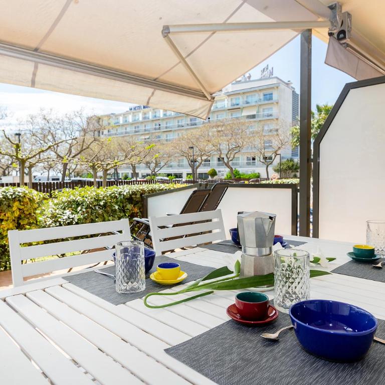 RNET - MILENI Bajo Vista Mar Roses Costa Brava - Two-Bedroom Apartment - 5