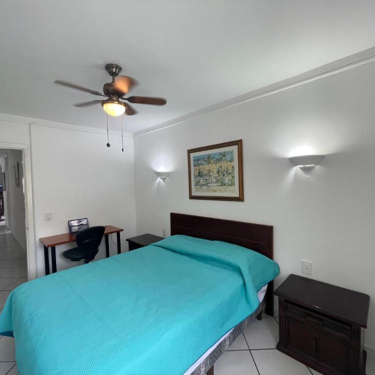 Casa Blanca: Frente al mar - Three-Bedroom Apartment - 17