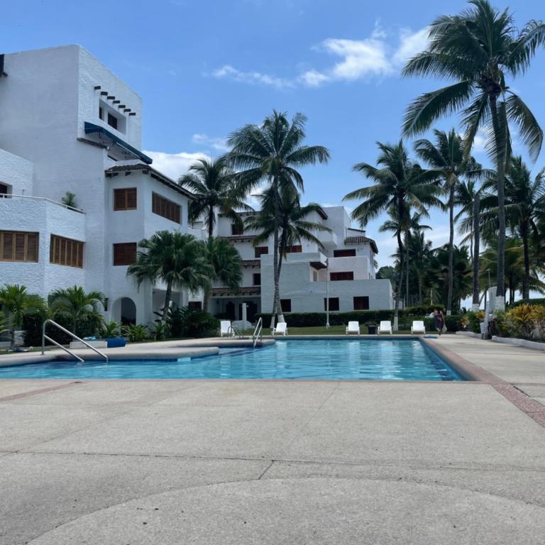 Casa Blanca: Frente al mar - Three-Bedroom Apartment - 3