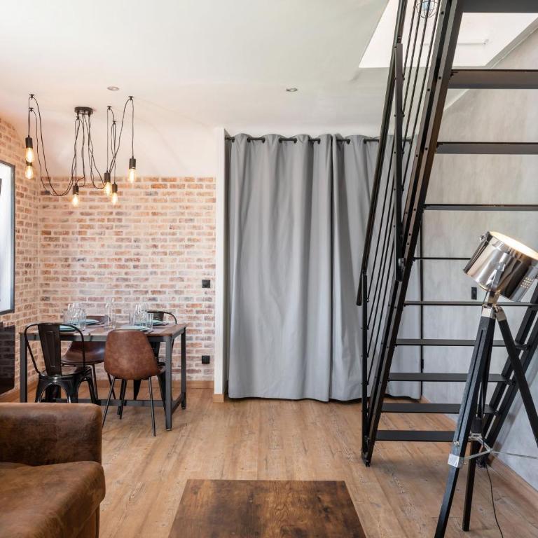 Superbe Loft industriel - Casa Vostra - CAUTION 800 EUR & ID requises - Gaillard Tram-Frontière - Appartement 1 Chambre - 10