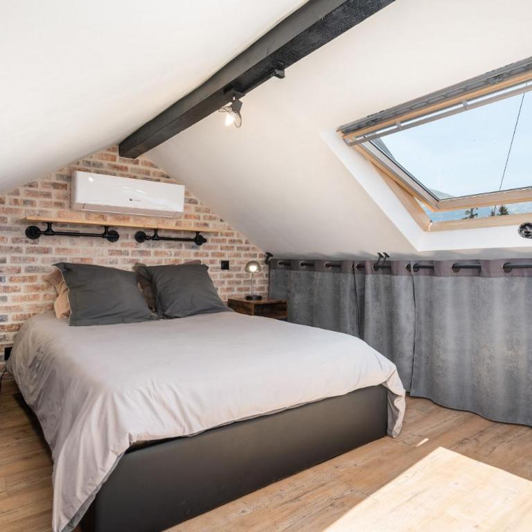 Superbe Loft industriel - Casa Vostra - CAUTION 800 EUR & ID requises - Gaillard Tram-Frontière - Appartement 1 Chambre - 4