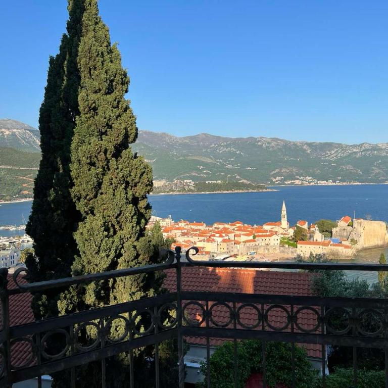 Vidikovac Budva - Studio sa Pogledom na More - 1