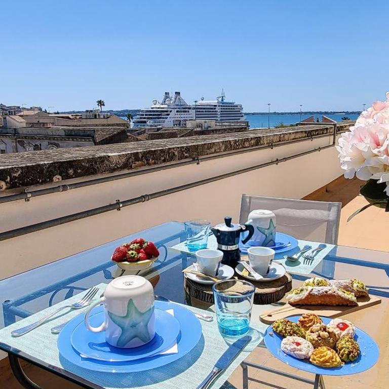 La Terrazza Su Ortigia Seaview Apartment - Penthouse Apartment - 6